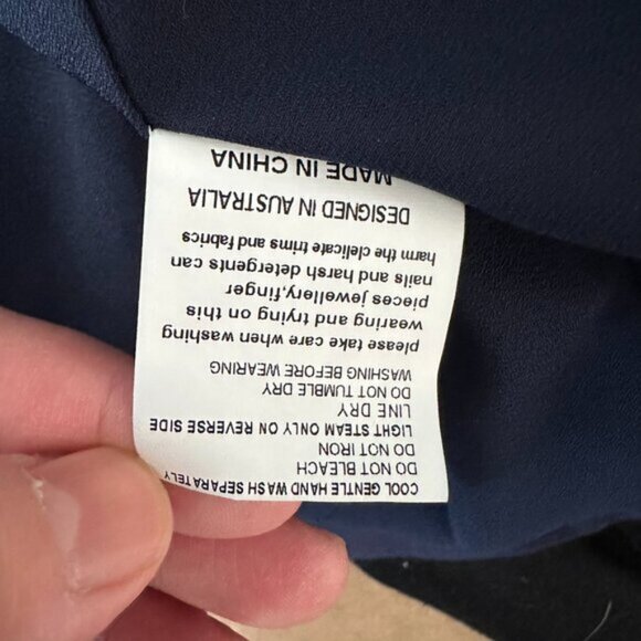 ELLIATT NWT Asymmetrical Ruffle Hem Wrap Dress in Navy Size L Romantic Feminine - Picture 11 of 13